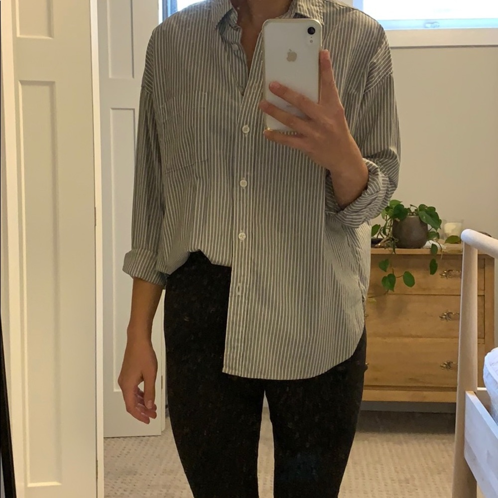 Button Up Stripped Shirt